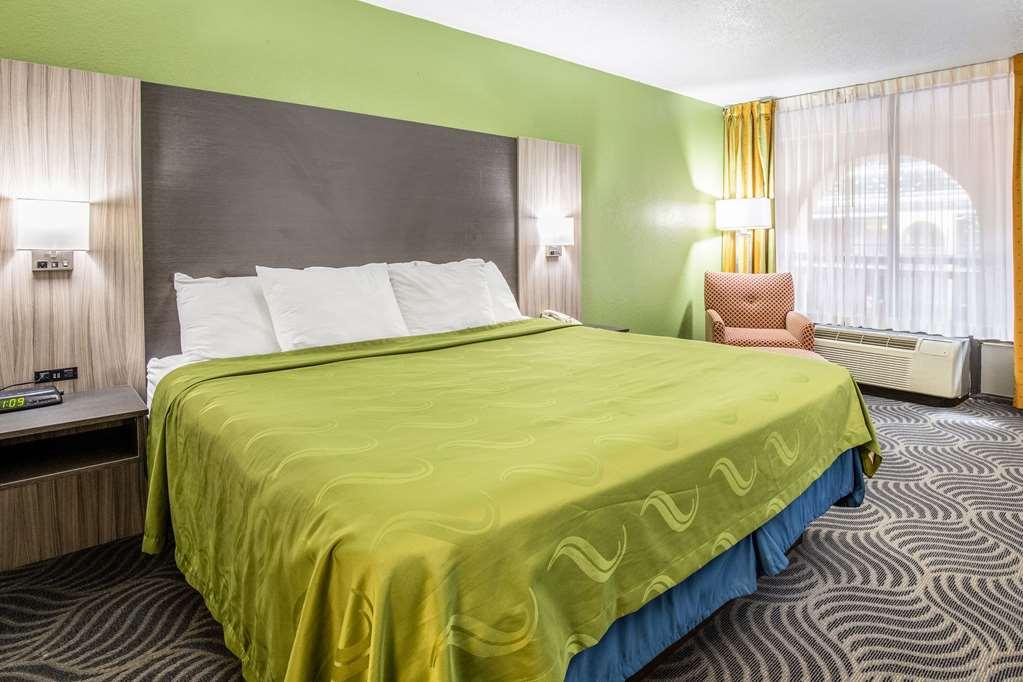 Quality Inn Newport Esterno foto