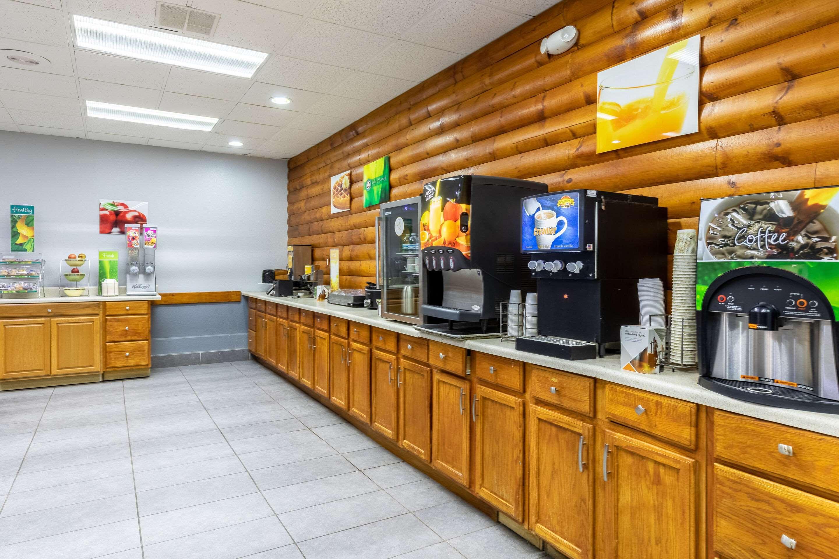 Quality Inn Newport Esterno foto