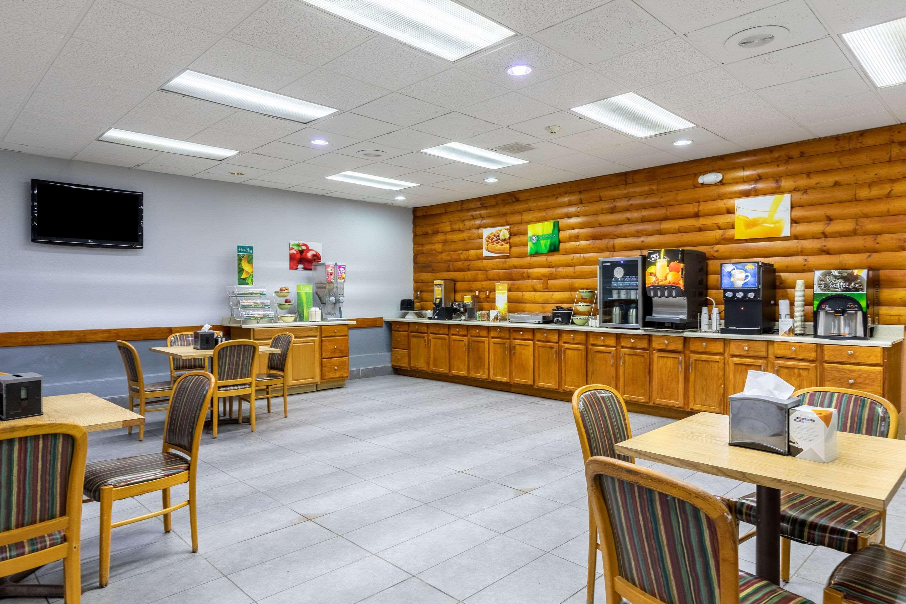 Quality Inn Newport Esterno foto